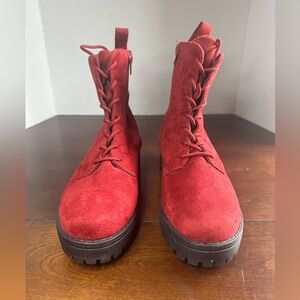 Rouge red combat boots. Sz 10